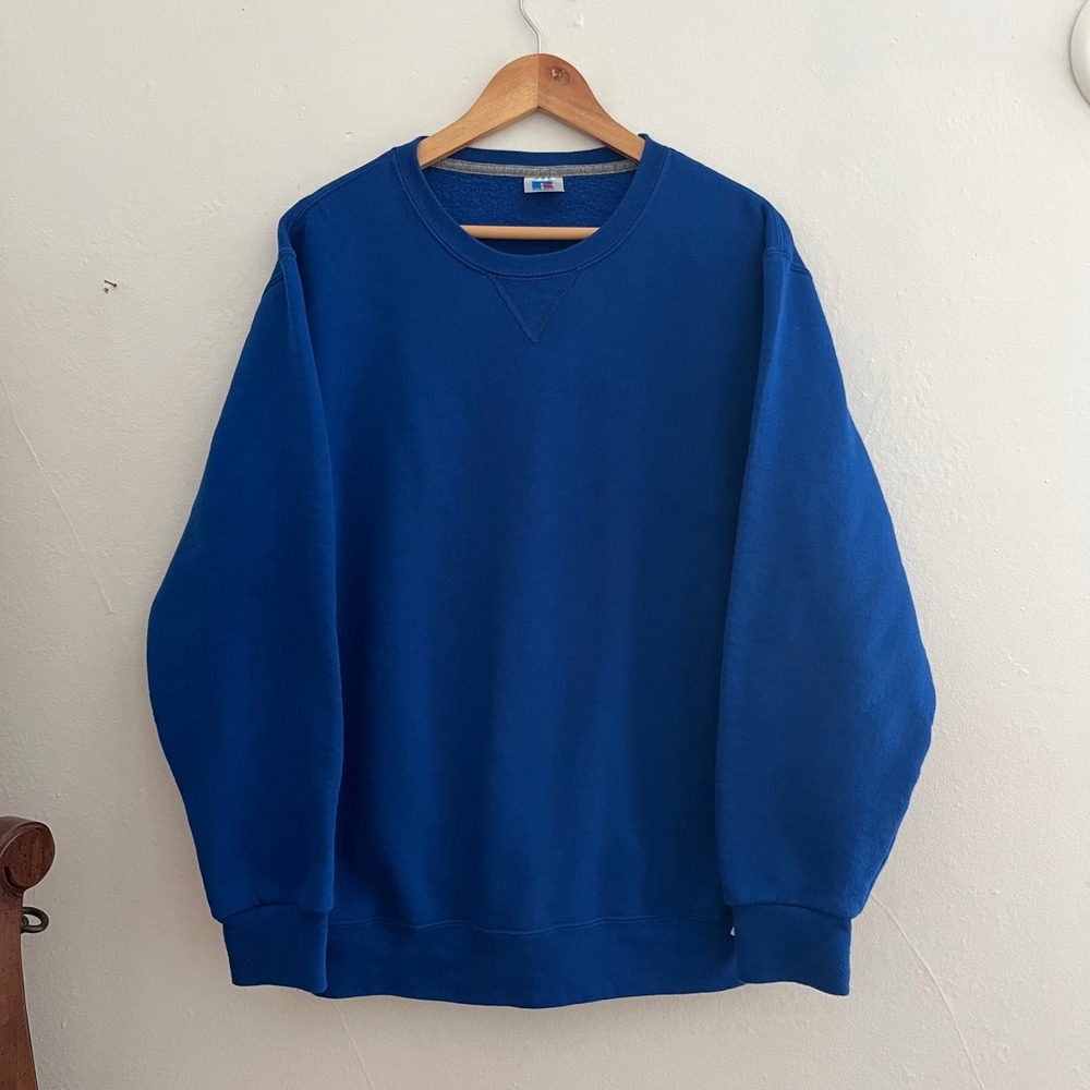 Vintage Russell Athletic Men's Royal Blue Crewneck Sweatshirt Size L
